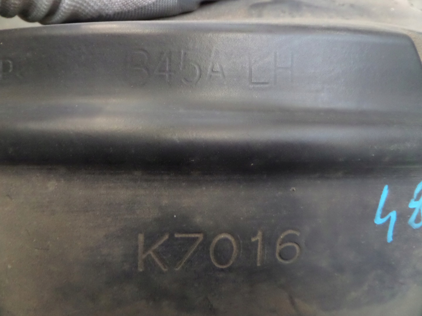 Mazda 3 III BM mudguard left front front B45AK7016