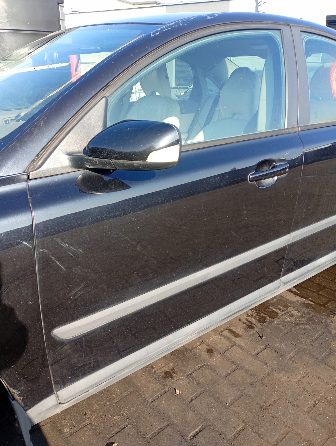 VOLVO S40 2 II 04-10 door left front front kod lakieru 452-46