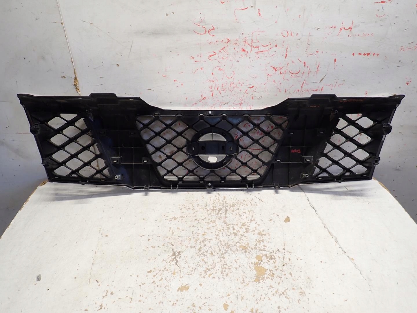 grille NISSAN NAVARA PATHFINDER D40 2005- 62310-EB400
