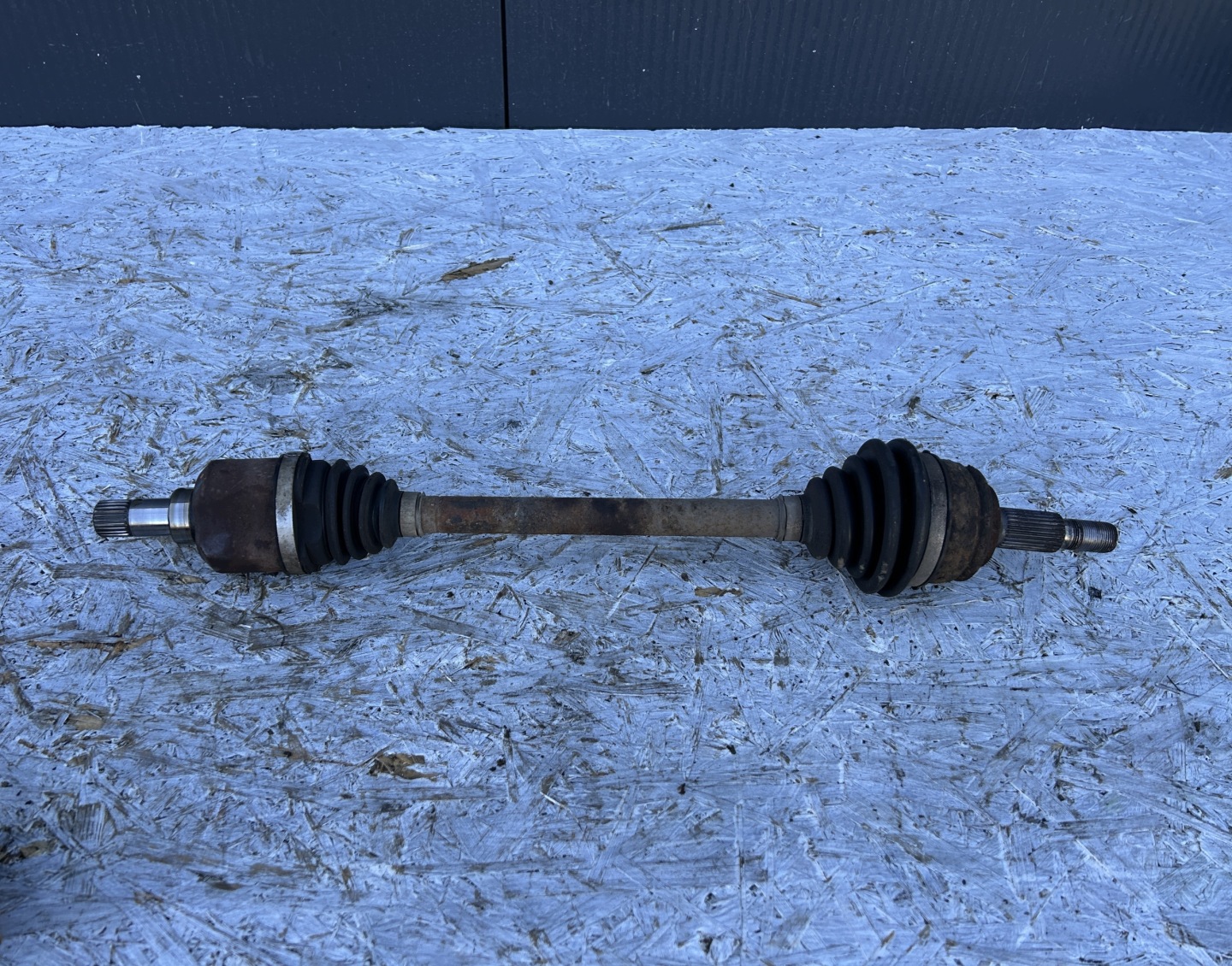 semi-axis left front PEUGEOT 308 II T9 13- 1.6 HDI