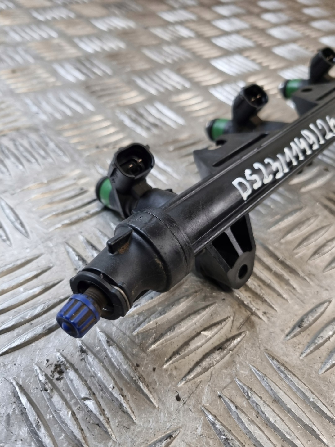 kraftstoffverteiler einspritzleiste VW POLO IV 1.2B