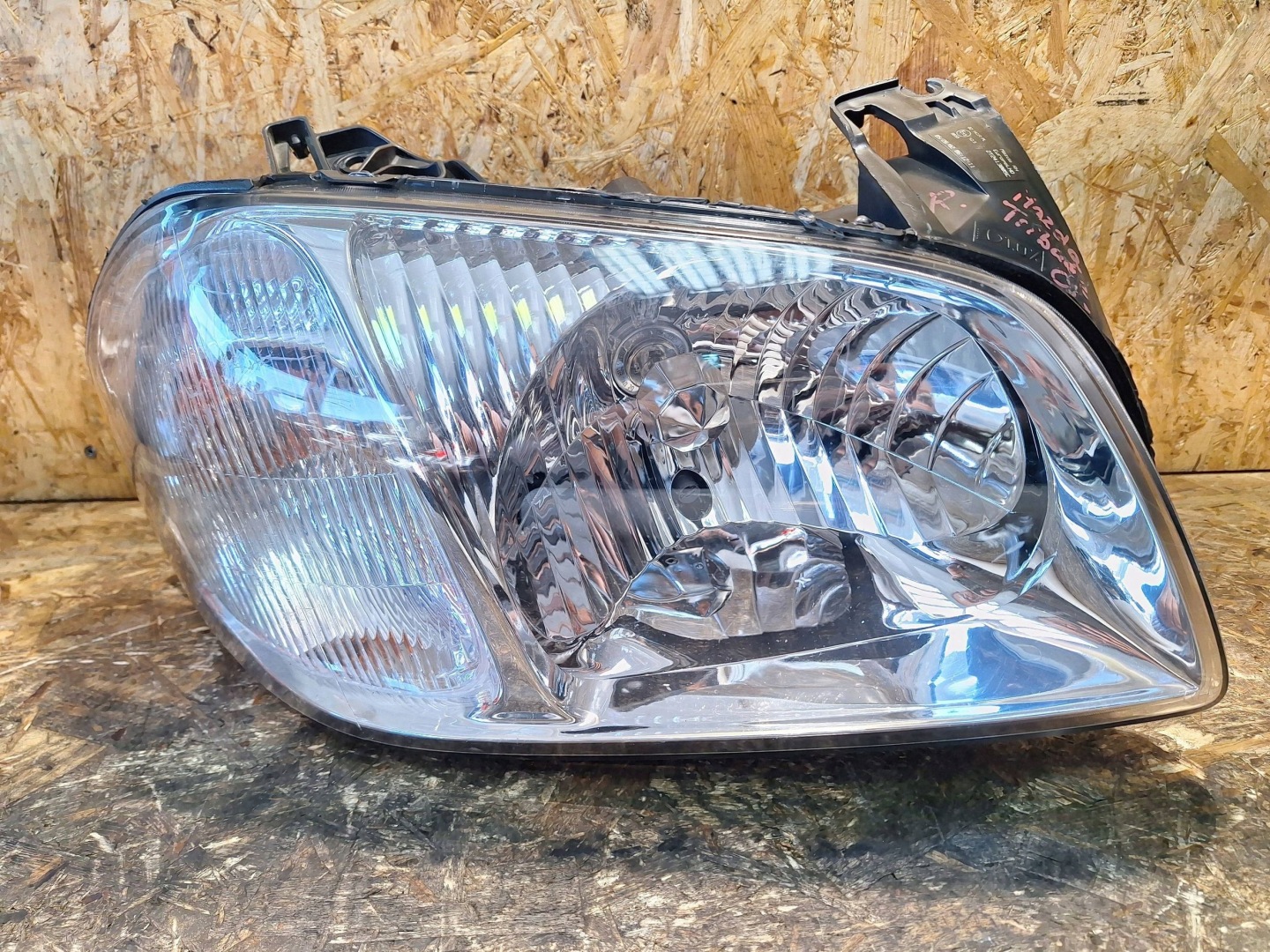 light right front MAZDA TRIBUTE 01-04 EUROPA 2T2413005C