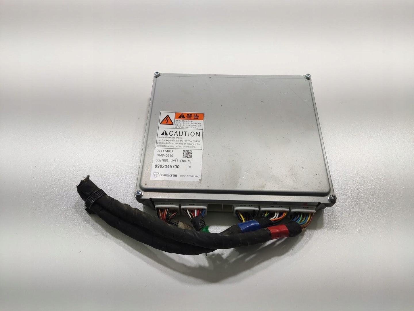 control unit computer of the engine ISUZU D-MAX II 2.5 DIESEL 2011-2016 8982345700