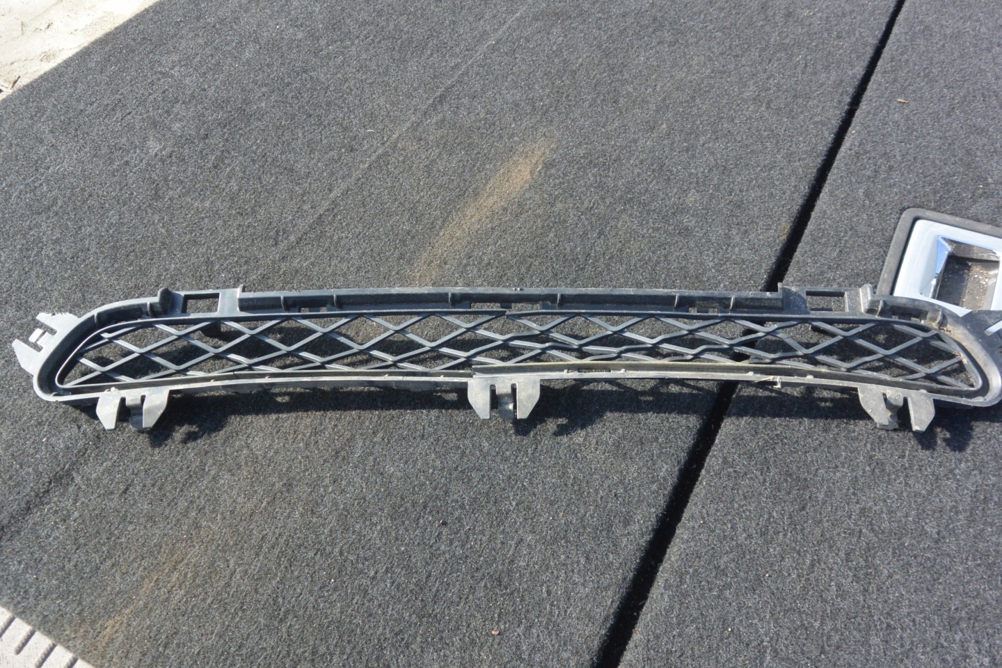 grid central of a bumper front BMW X3 F25