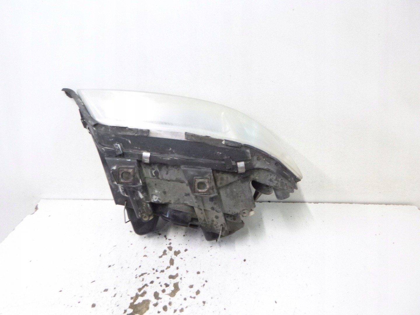 light front right Audi A6 C5 lens HELLA 2002r.