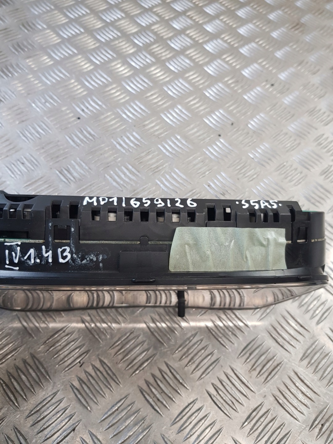 dials 6Q0920802A VW POLO IV 1.4B 01R