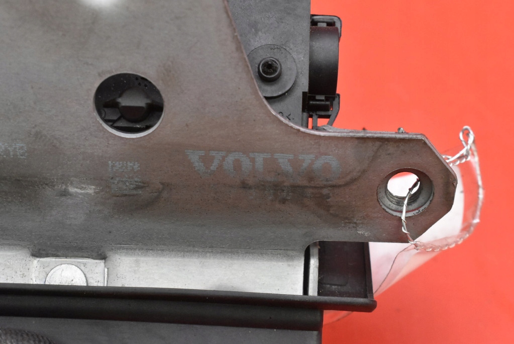 lock bonnet rear part boot VOLVO S60 2 II LIFT 13-20