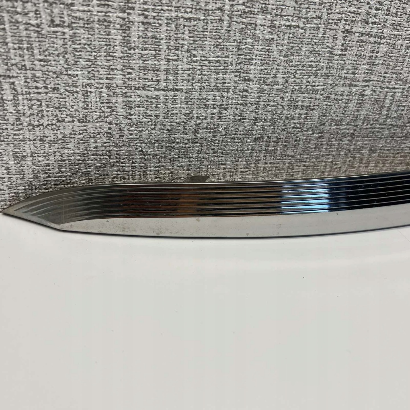 KIA moulding CHROM left bumper 86563-1W500