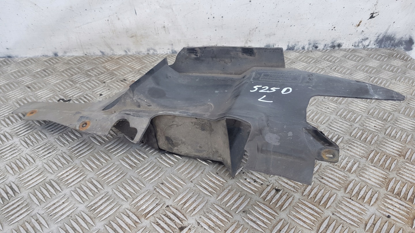 BMW E39 525I mudguard air duct air line left