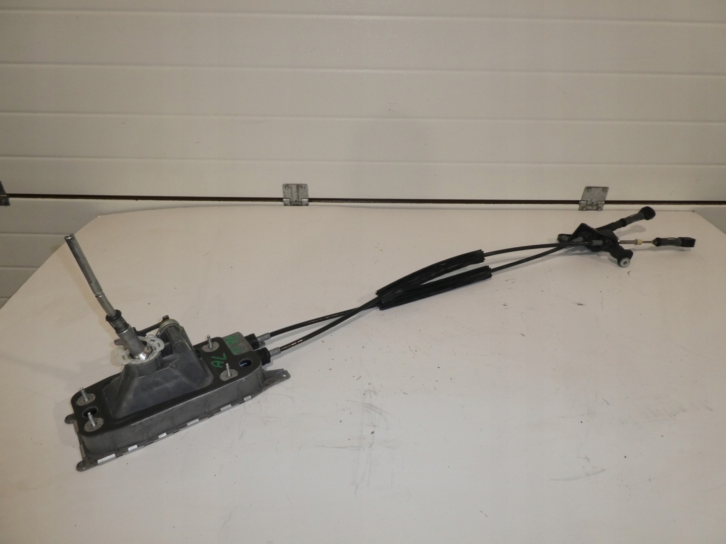 VW TIGUAN trim MANUAL 5N0711049T