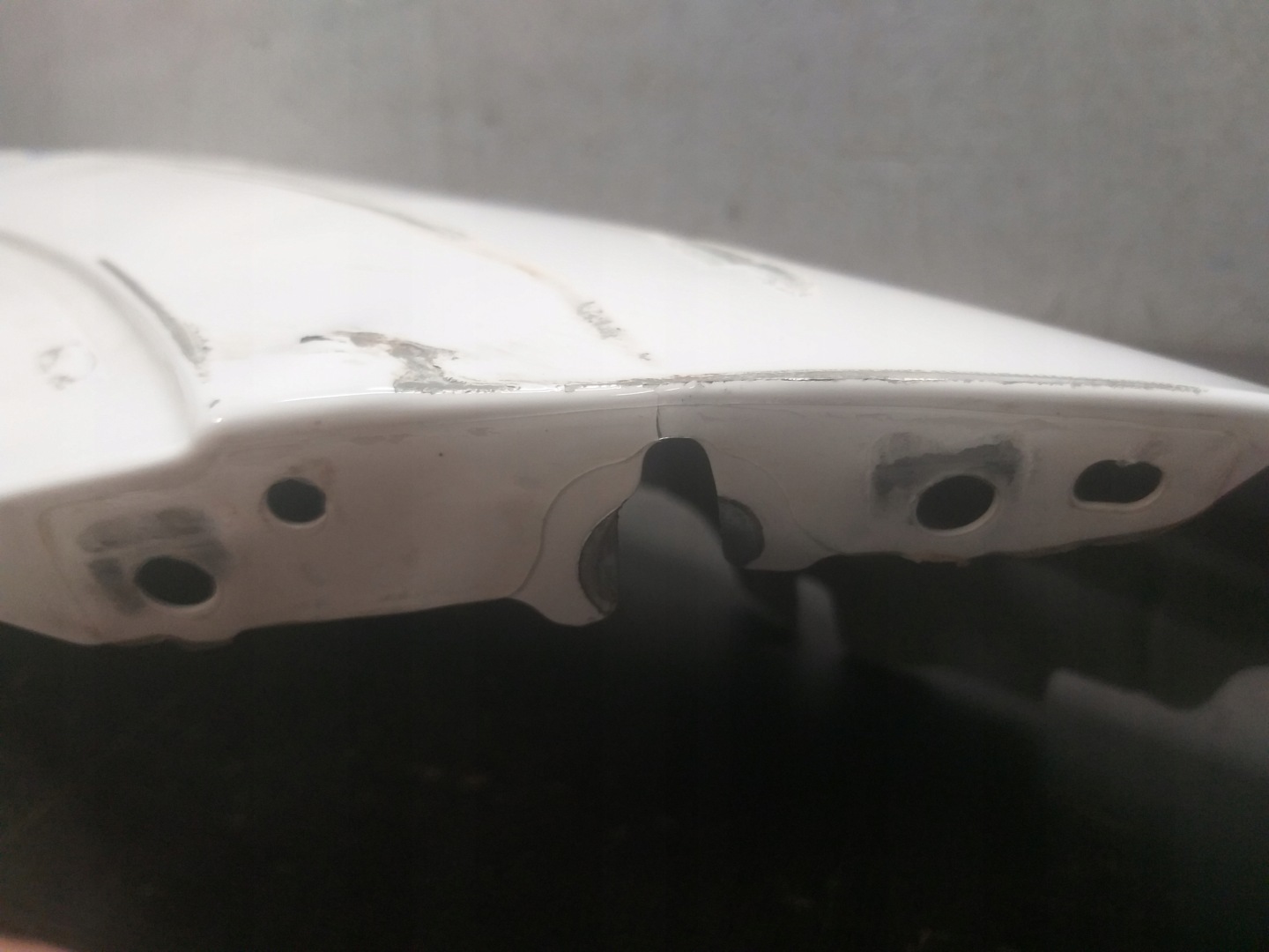 fender front right MERCEDES GLA W247