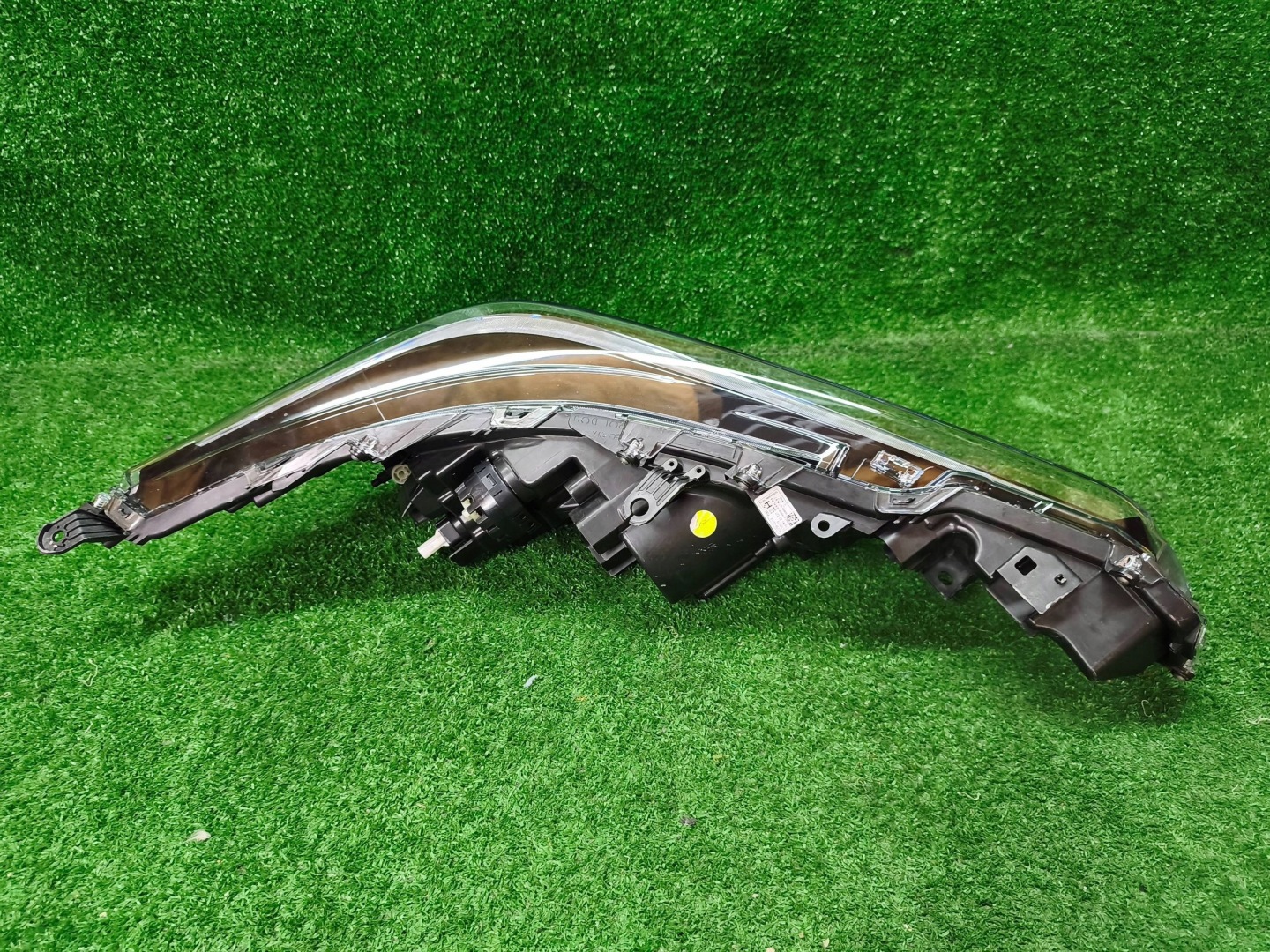 REFLEKTOR left front TOYOTA COROLLA E21 LIFT HB KOMBI NR.1258