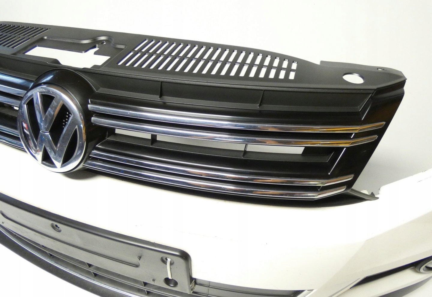 VW TIGUAN and 1 LIFT 5N0807221R below washers 2011-2015 bumper front front