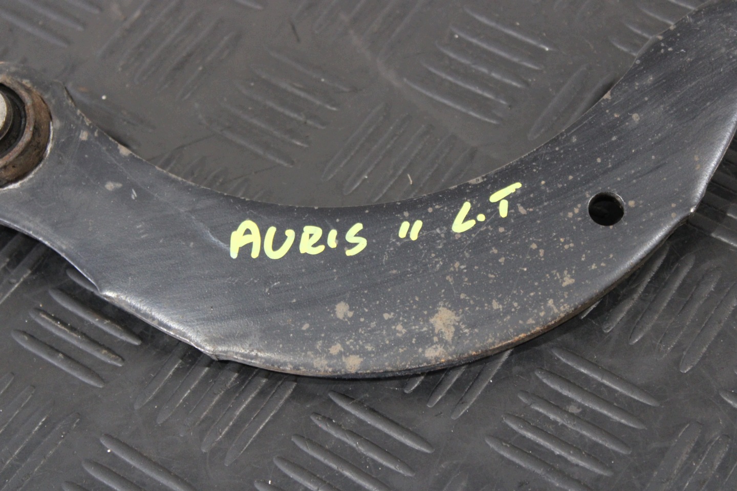 querlenker links heck hinten TOYOTA AURIS II 2 KOMBI
