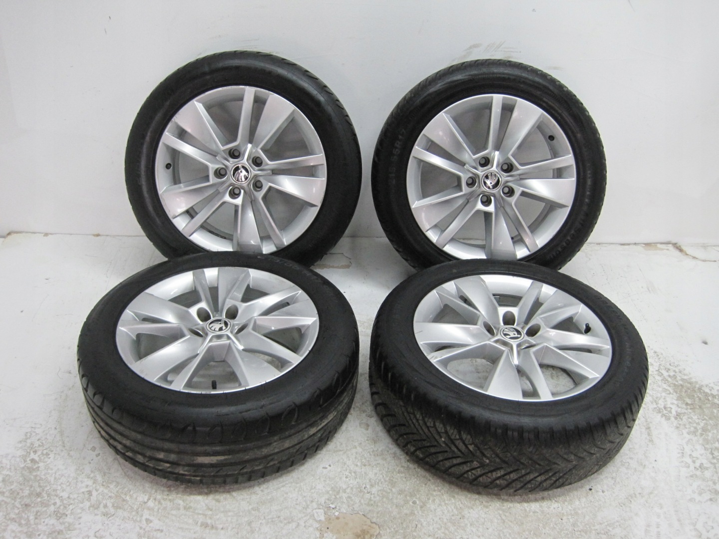 wheels discs tyres SKODA KAROQ R17 6 5 mm