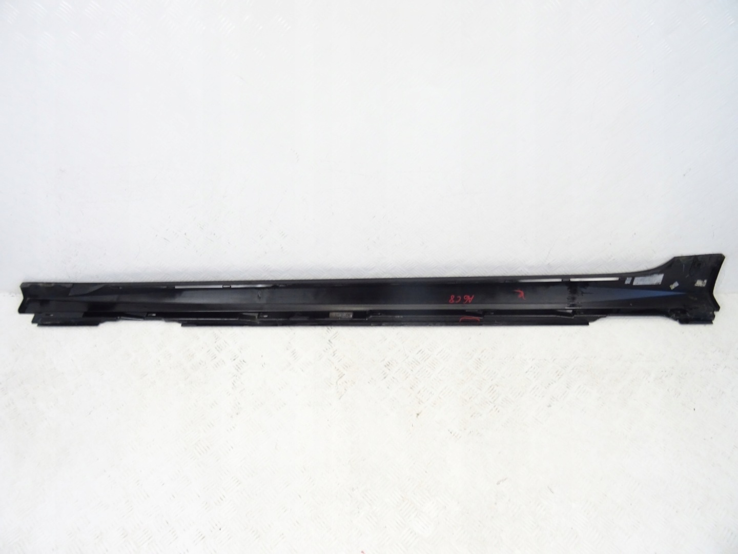 Audi A6 C8 4K0 moulding threshold right