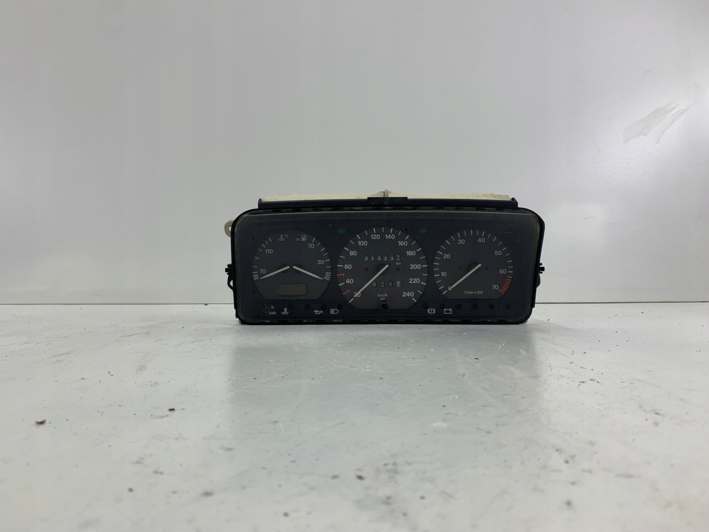 VW PASSAT B4 1.9 TDI dials dials 5220032310