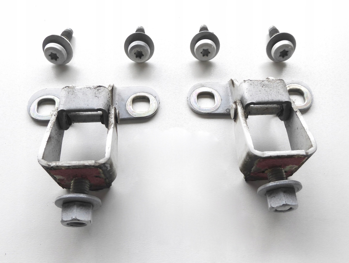 hinges screws bonnet Z40R OPEL MOKKA