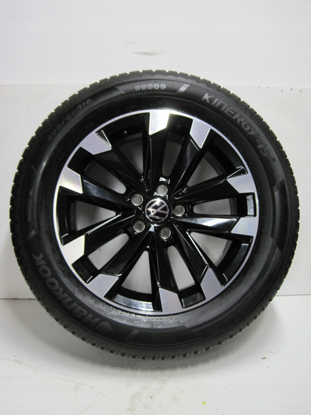 wheels discs tyres VW T-CROSS 2GM R16 M+S