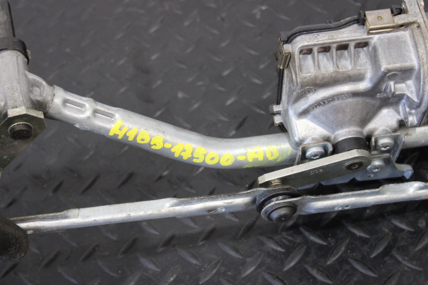Wischergestänge FORD FIESTA MK8 H1BB-17500-AD