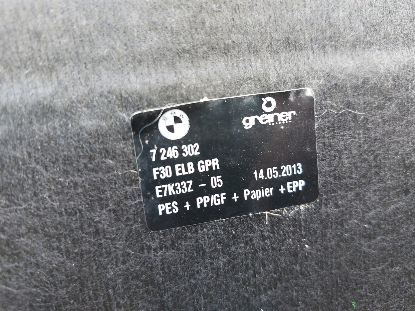 ispod prtljažnika BMW F30 7246302