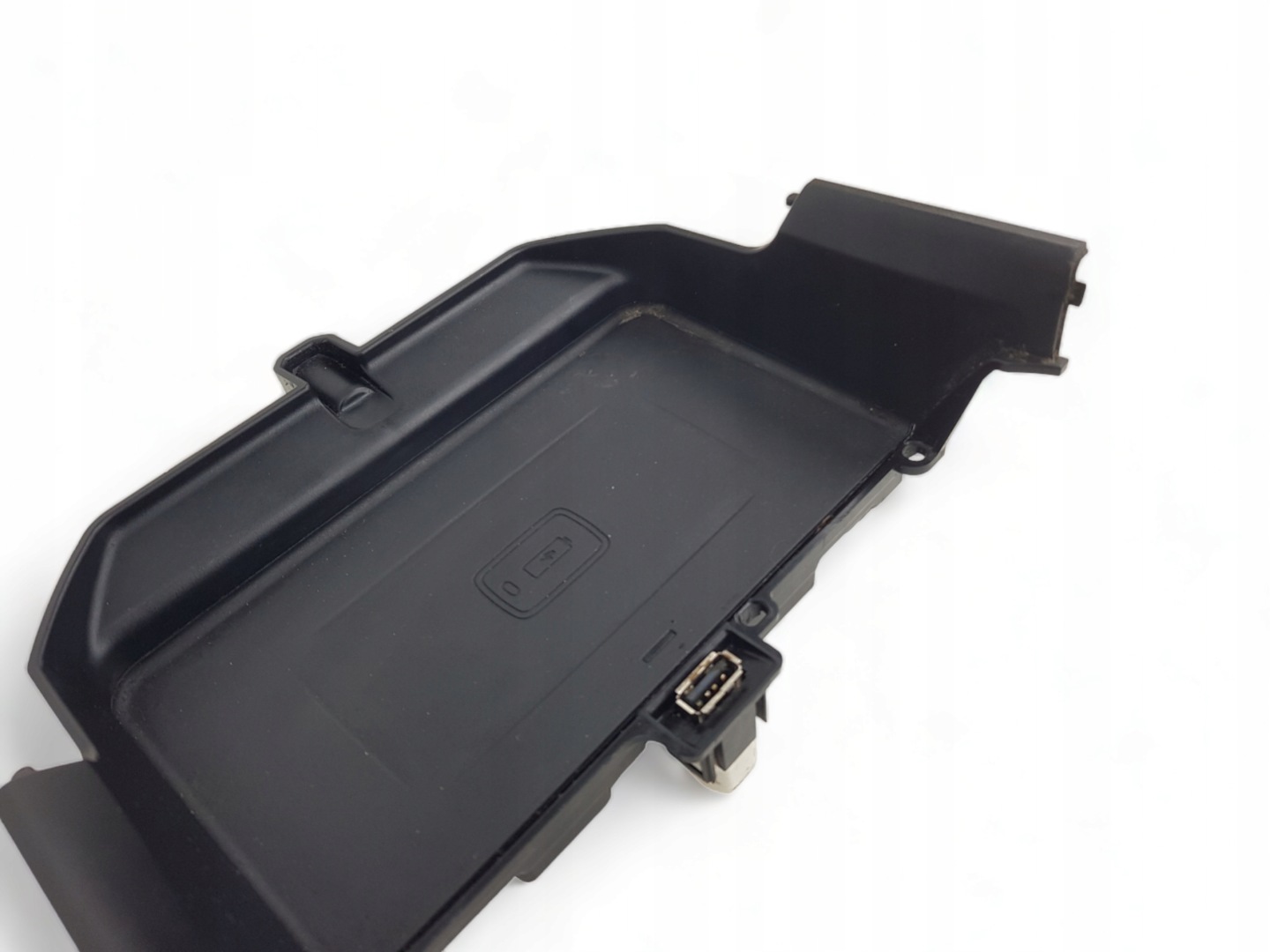 Ladowarka Indukcyjna BMW M5 G30 F90 6801509