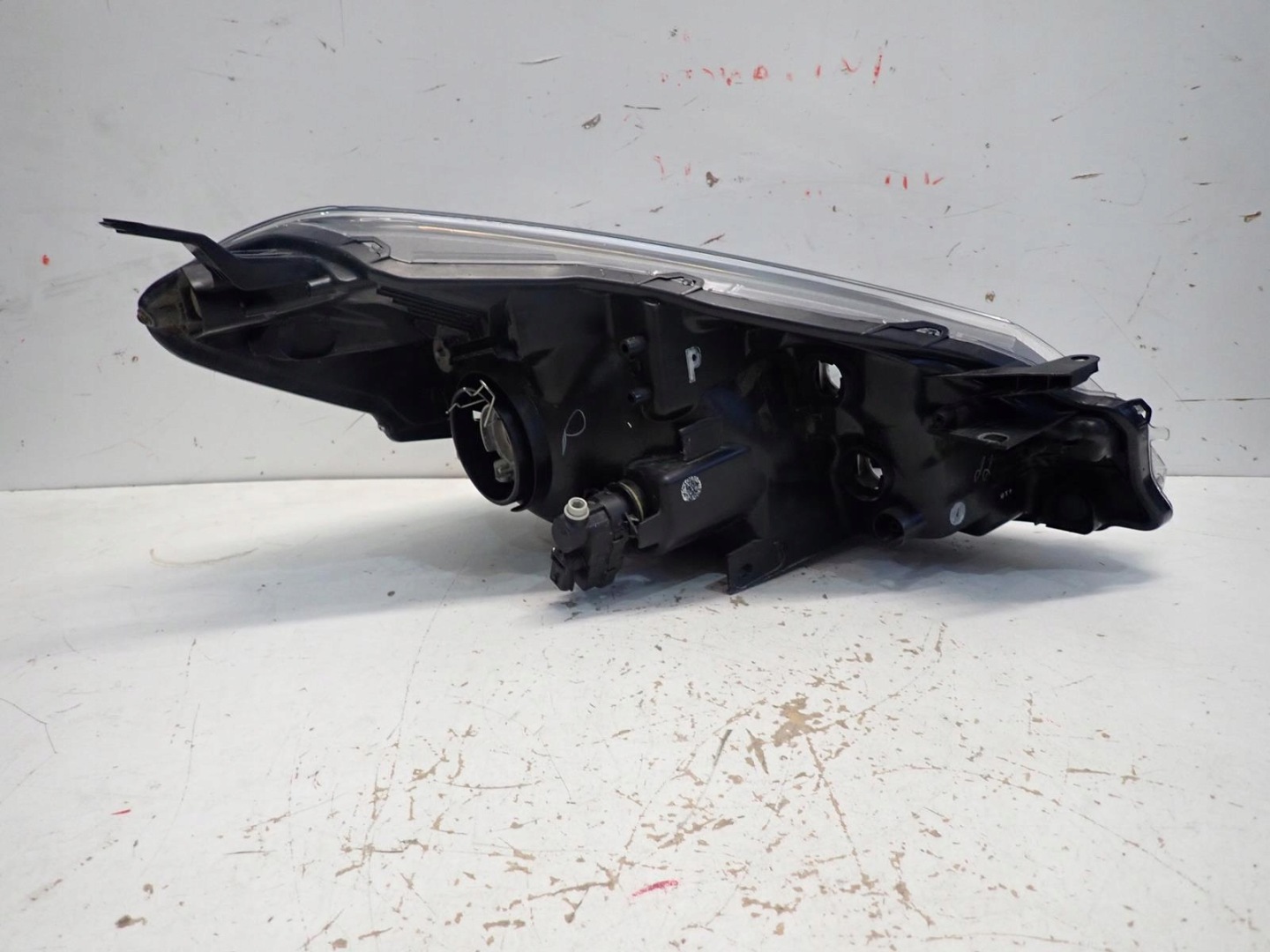 light front left TOYOTA YARIS III LIFT 2014