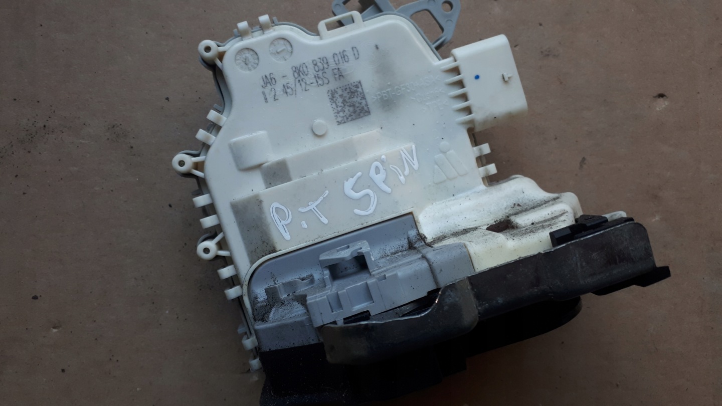 S4 B8 A4 lock door right rear part 8K0839016D 5PIN