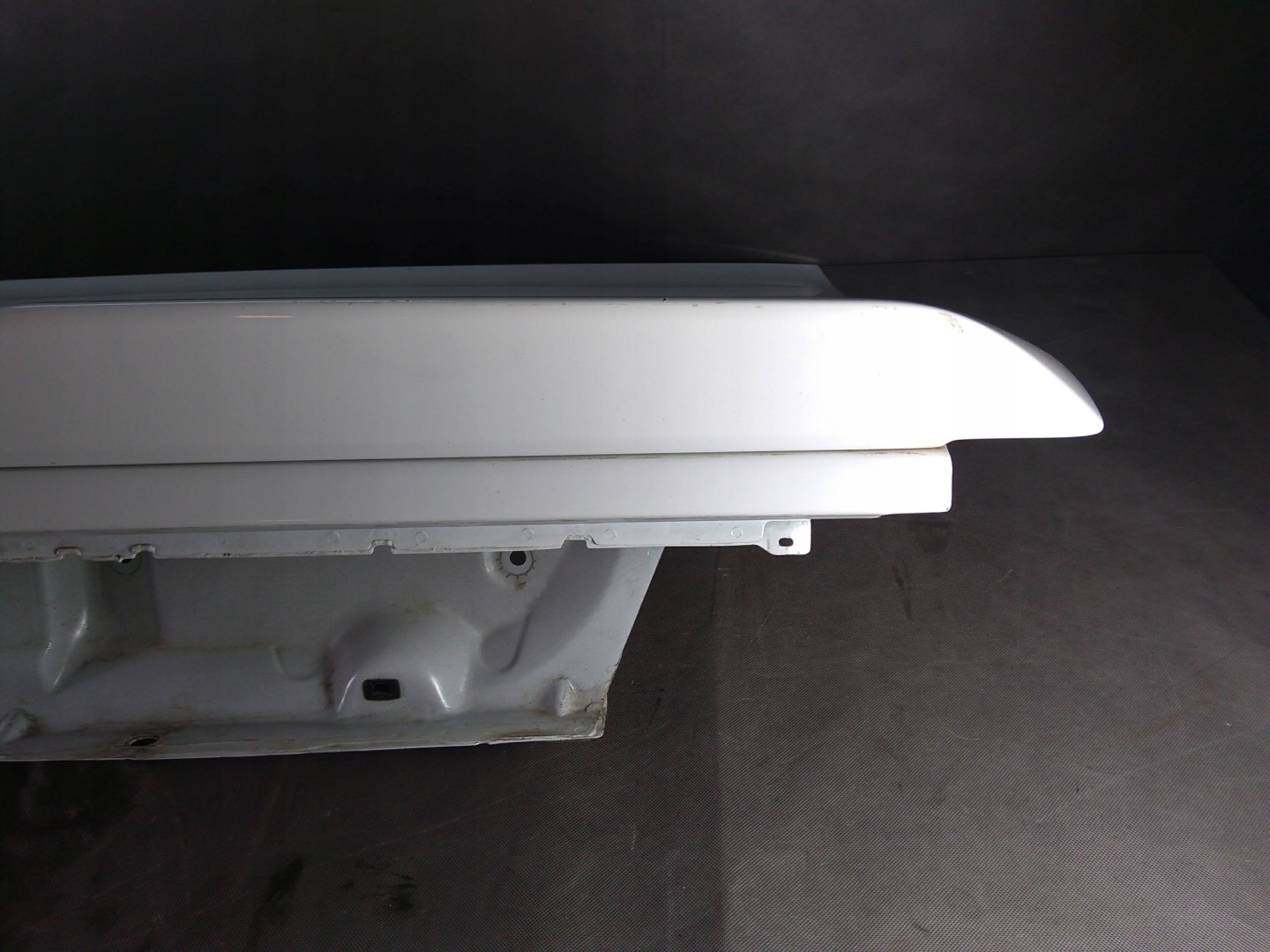 Dodge Challenger 15+ trunk door boot kamera spoile