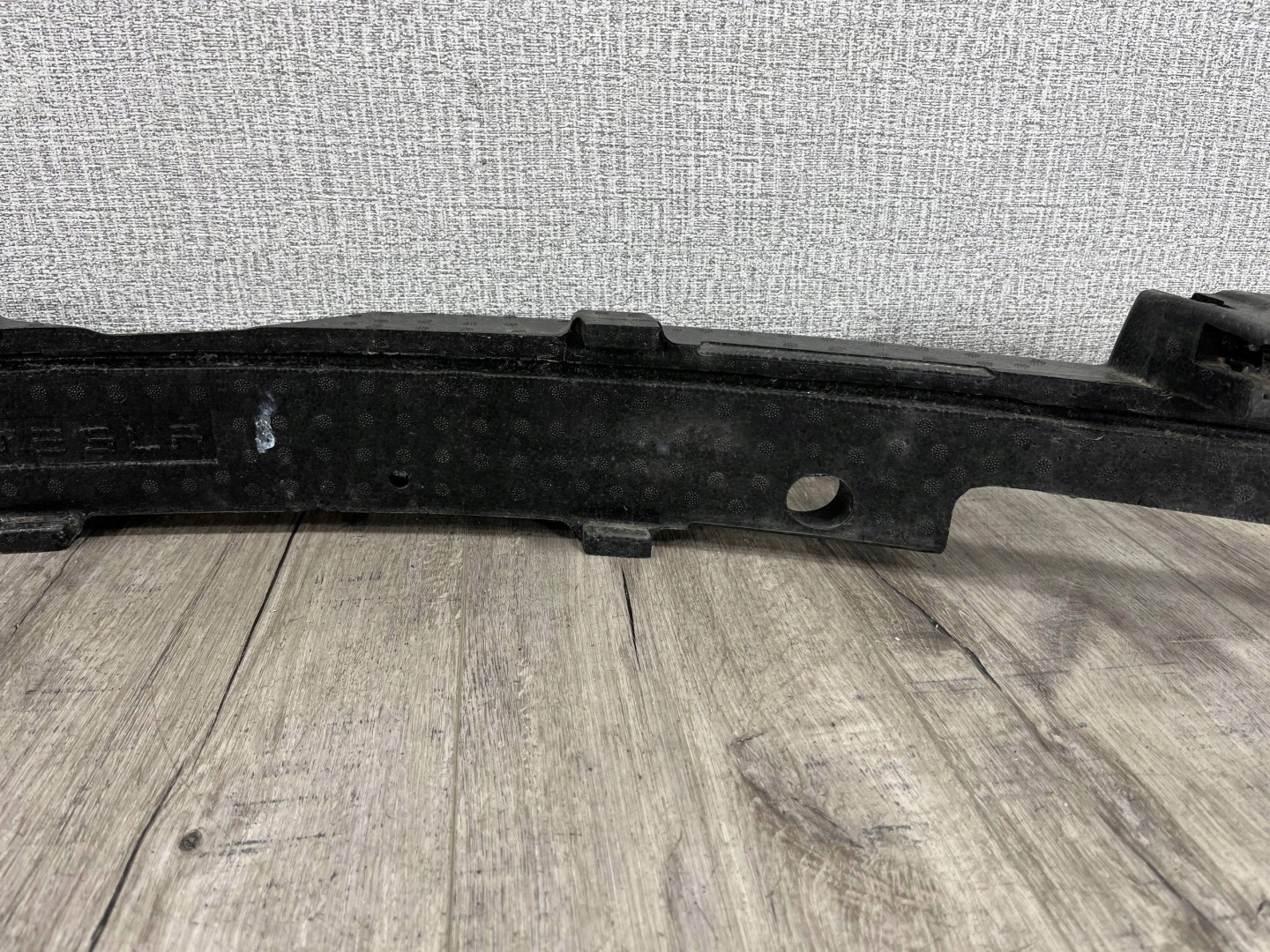 TESLA MODEL 3 III ABSORBER PIANKA nárazníku předek 1104669-CN-G