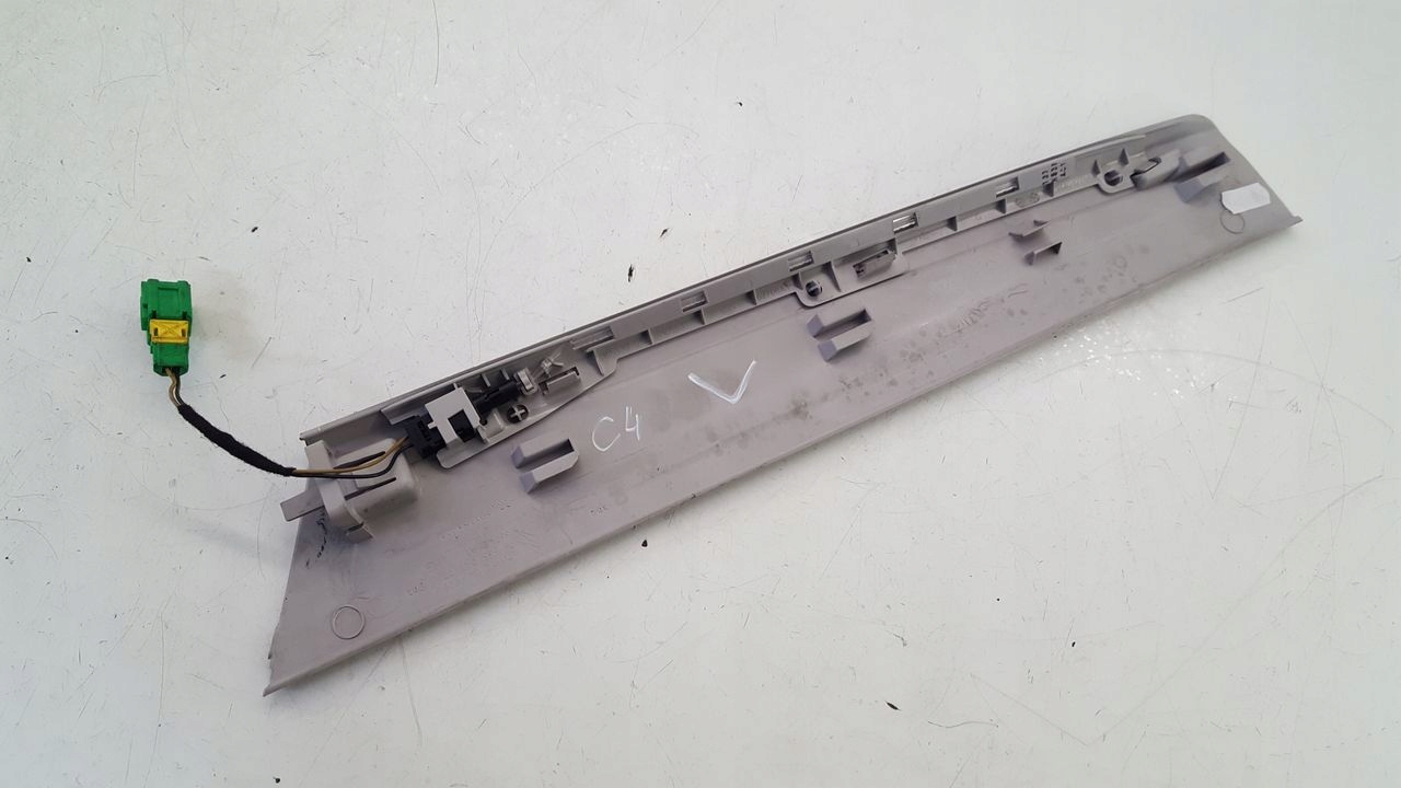 cover spoiler left Citroen C4
