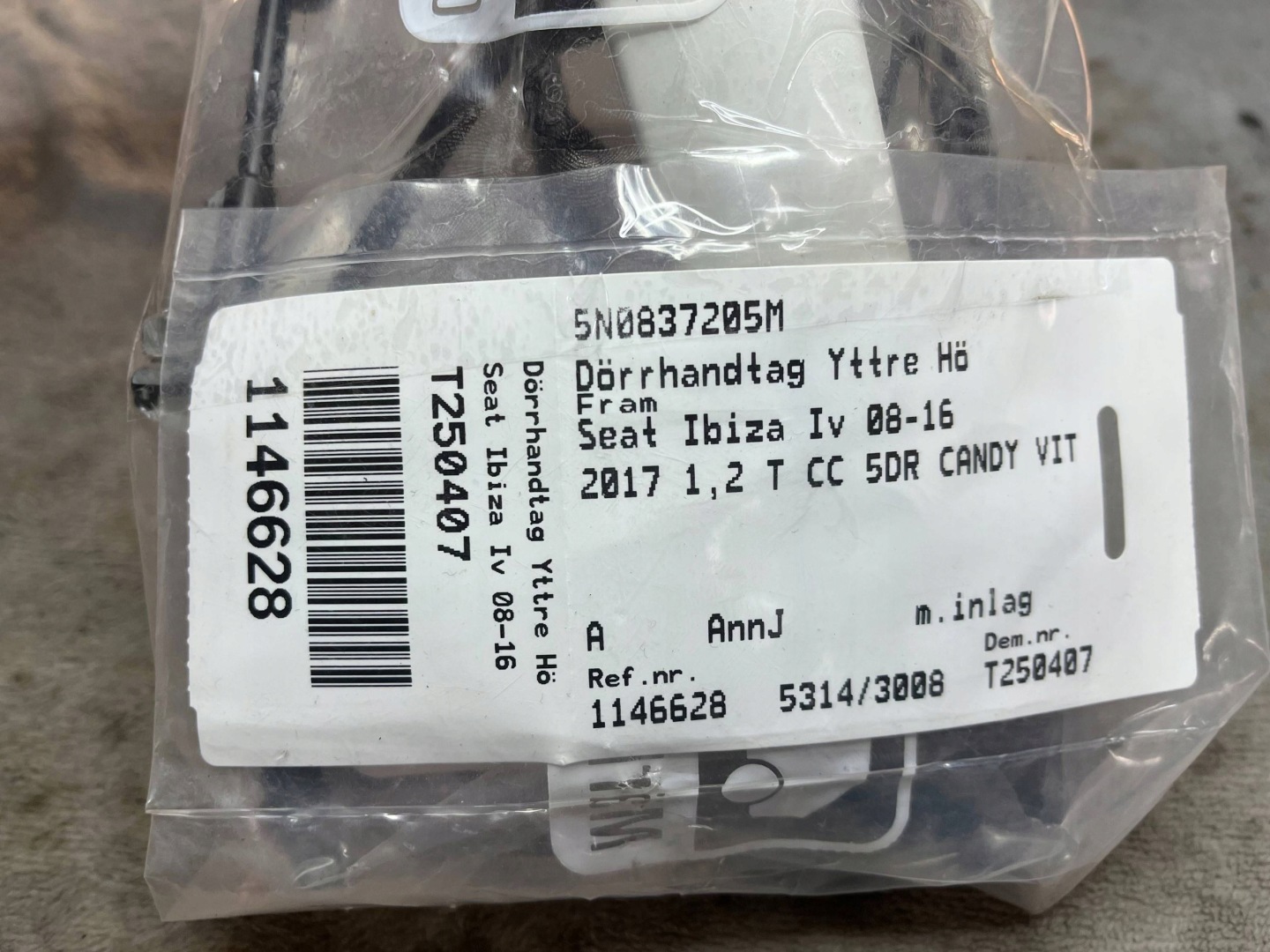 Vw Skoda Seat handle exterior 5N0837205M !J