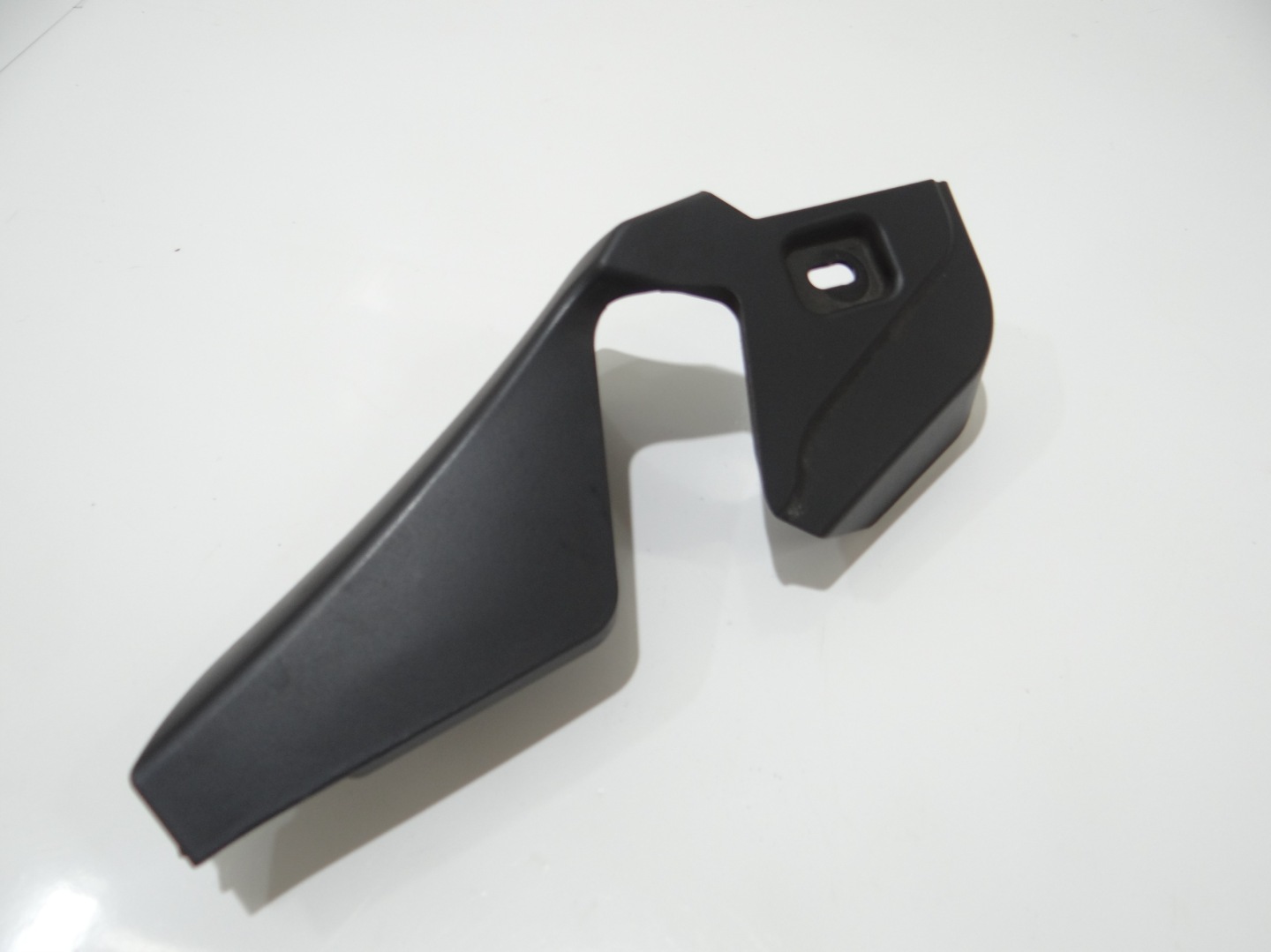 cover ZAGLOWKA left rear part BMW E88 6962893