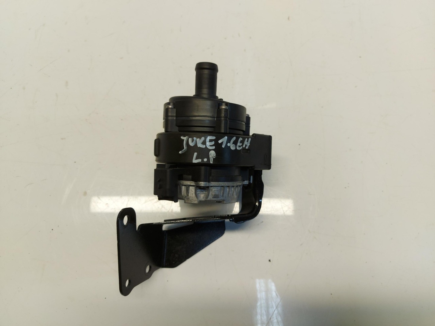 NISSAN Juke II F16 1.6EH water pump electrical