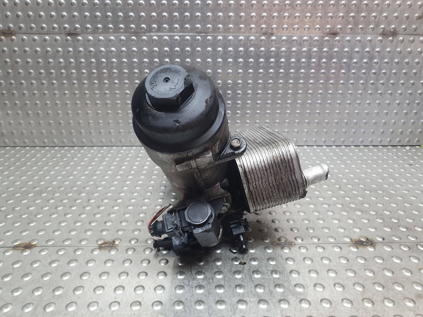oil filter holder radiator 7787072 BMW E46 E87 E90 E60 X3 E83 2.0D M47