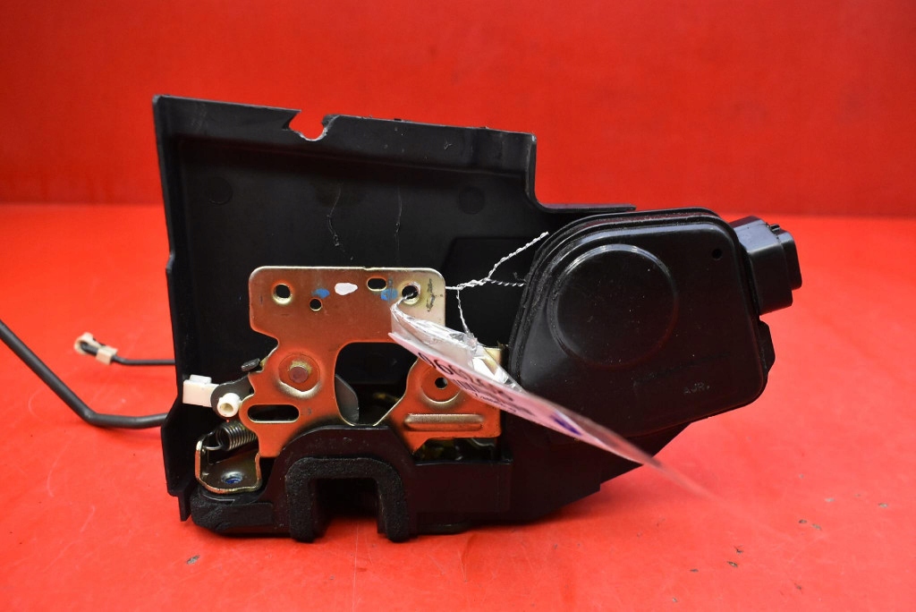 lock door left front front EU HYUNDAI TUCSON 1 and 04-10