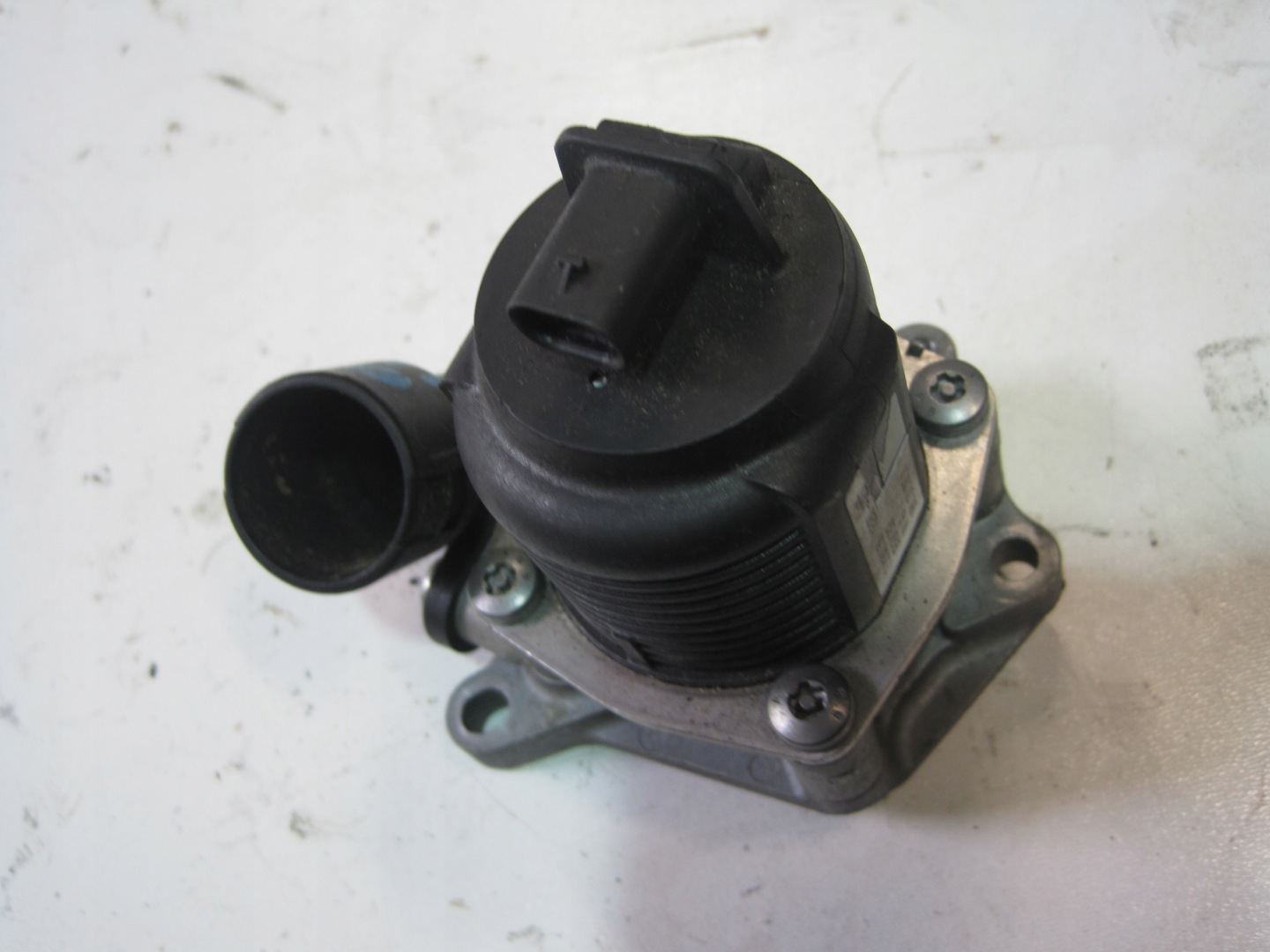 EGR VW AUDI SEAT SKODA 06K131097K