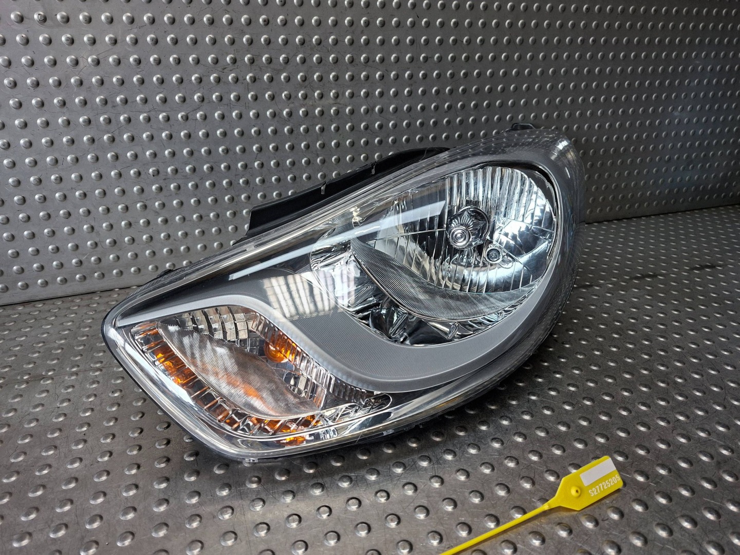 light front left HYUNDAI I10 and LIFT 10-13 EU 92101-0X1