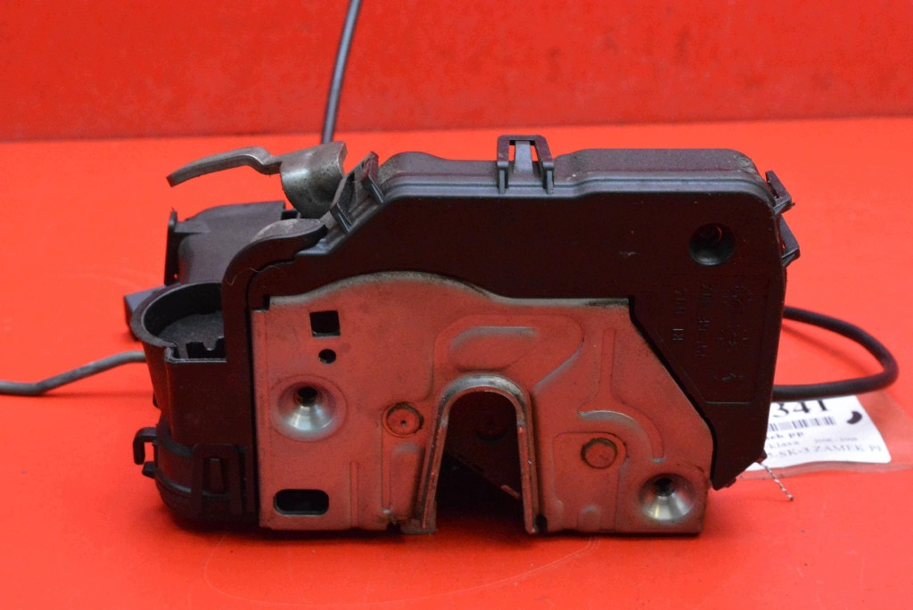 lock door right front front EU 2117200635 MERCEDES E-KLASA W211 06-09