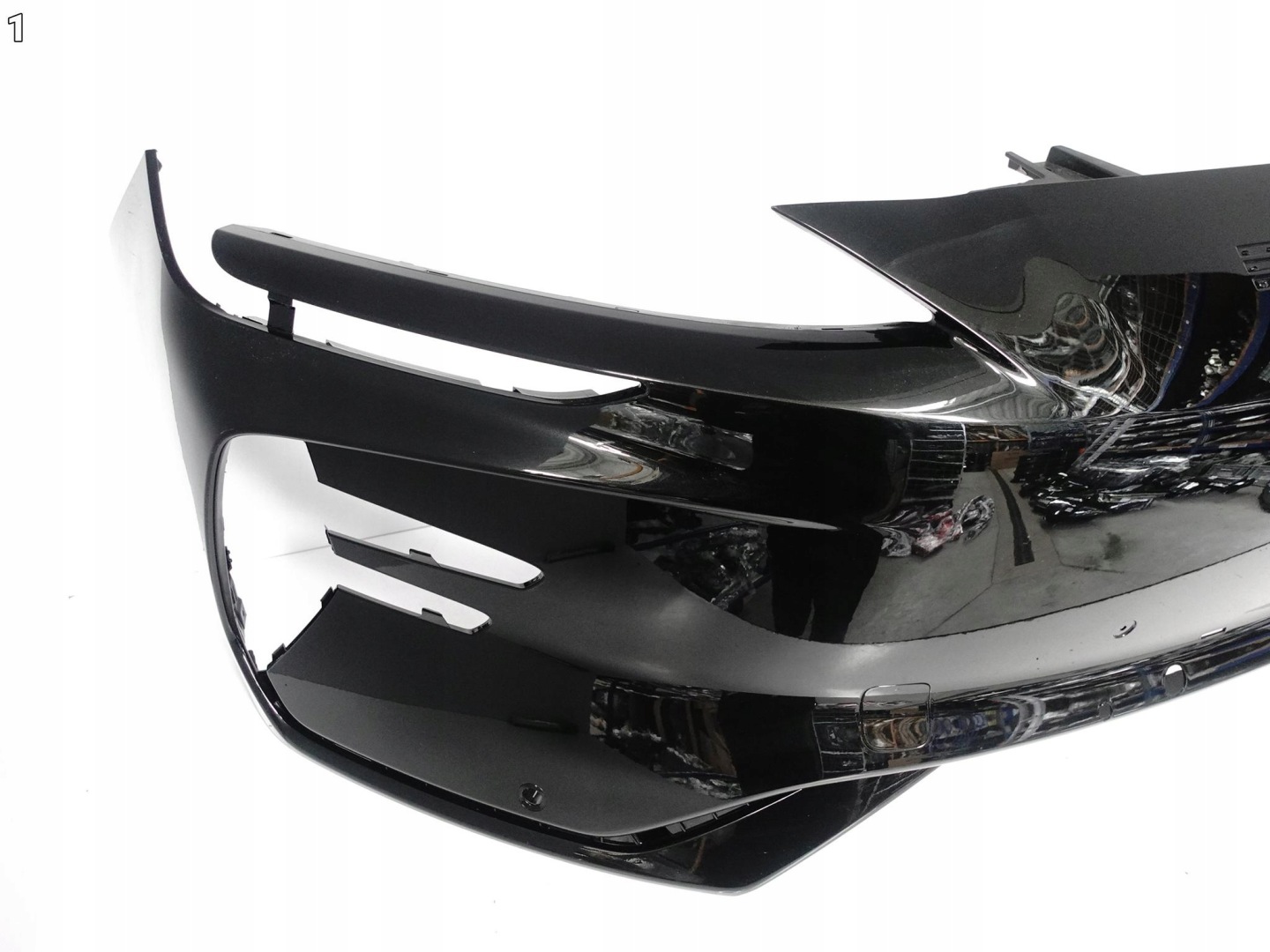 BYD SEAL U EV 24- bumper BUMPER front (KAMERA/PDC)