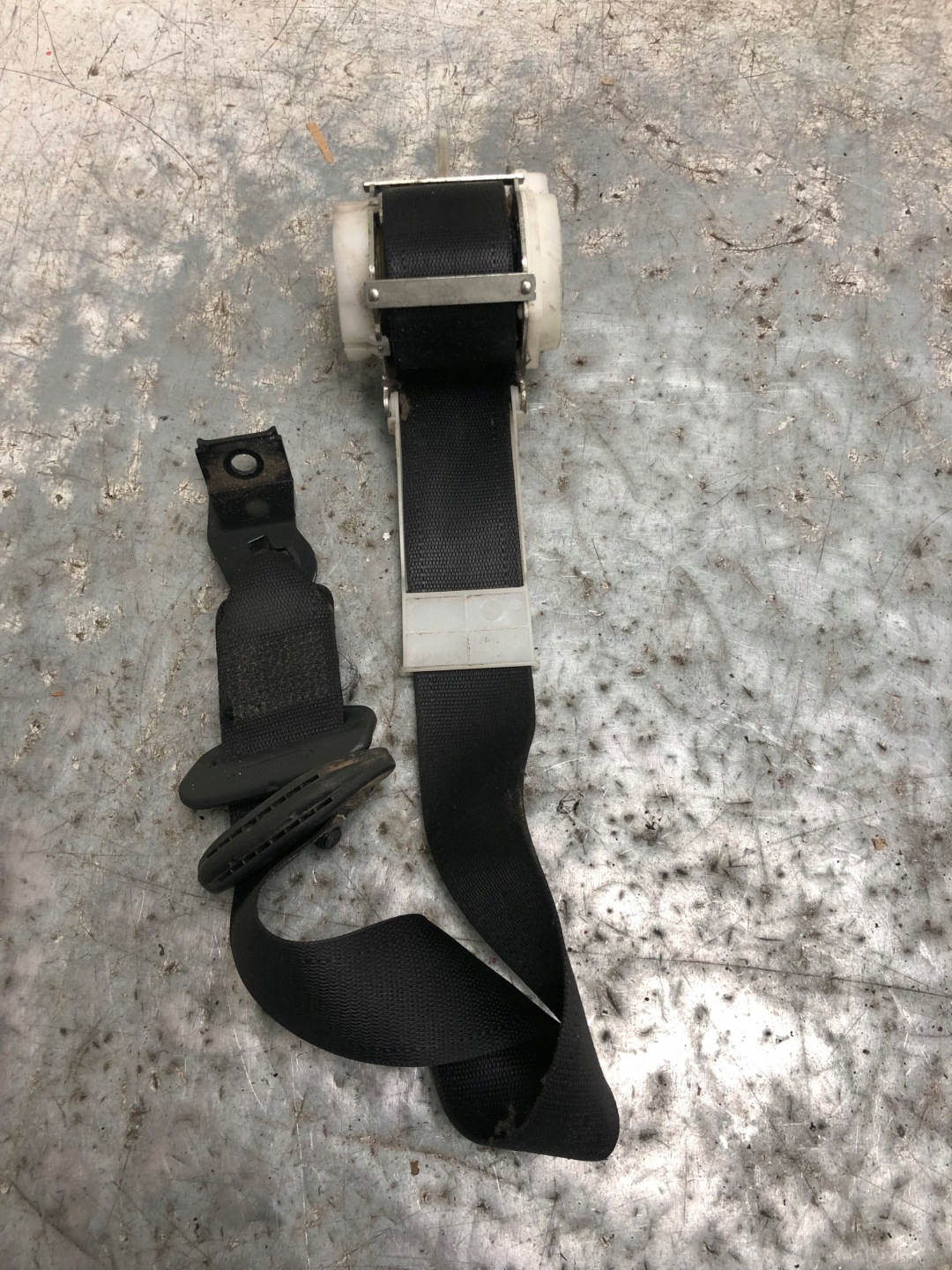 tension belt safety left front OPEL VECTRA C 13128271