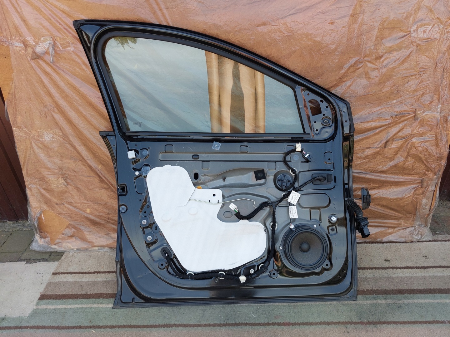 door left front SANDERO STEPWAY III 21r black, NV676