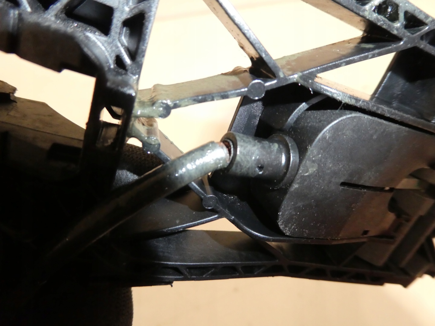 VW SHARAN Câble Levier de la serrure Portière 7N0937017
