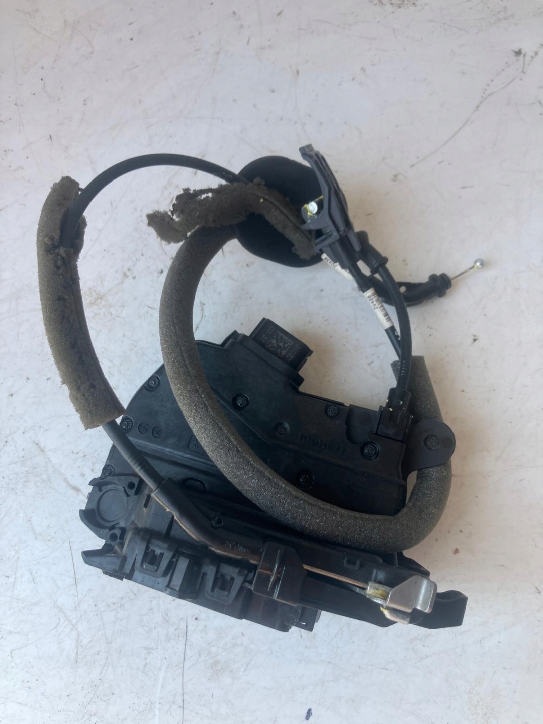 lock door right rear part RENAULT CLIO V 825007311R