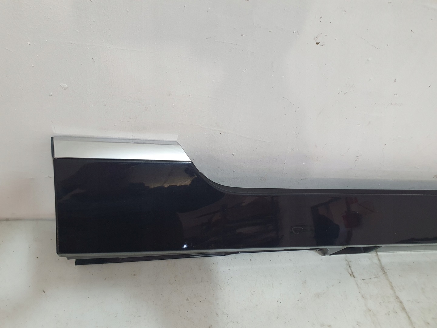 VW Passat B8 moulding threshold right 3G0853858F