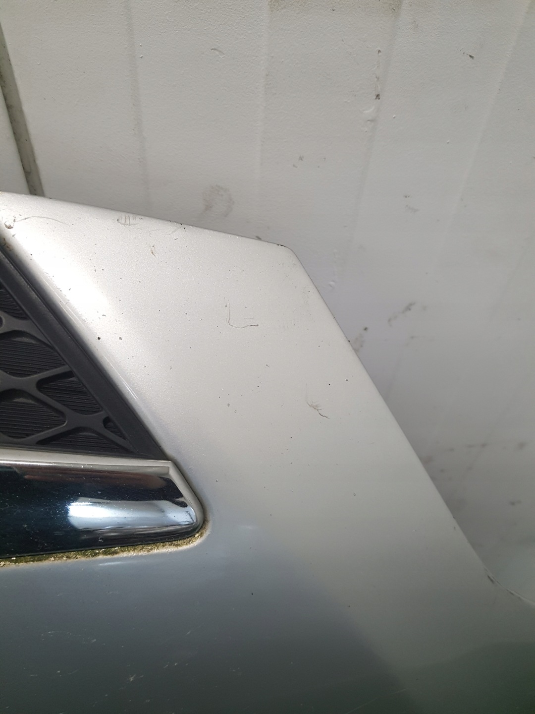 kapota MAZDA 2 2004