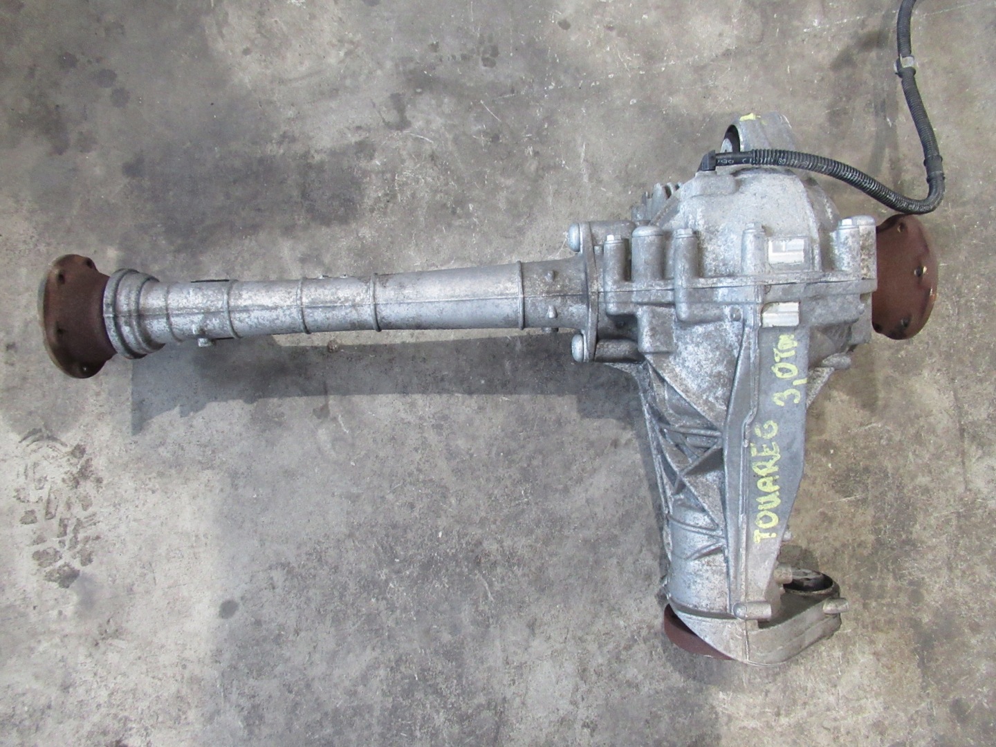 AUDI Q7 VW TOUAREG 3.0 TDI differential diff front JTG