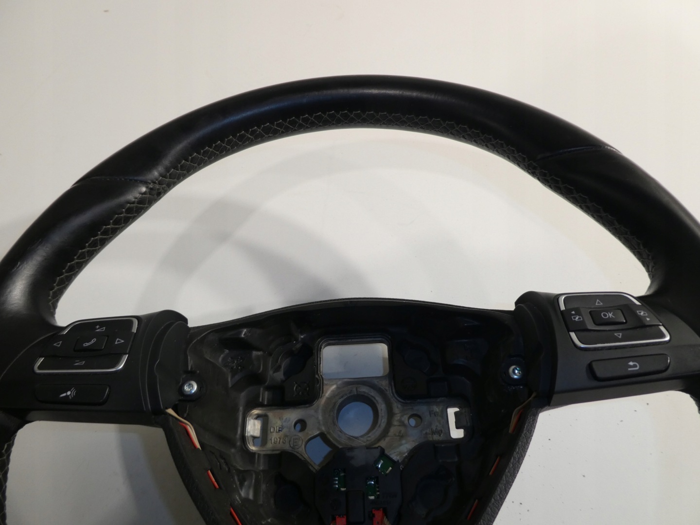 LENKRAD SKORZANA VW GOLF JETTA TOURAN