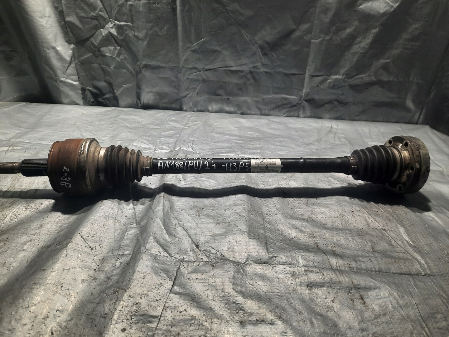 semi-axis left left rear part VW TOUAREG 7L 3.0 TDI BKS