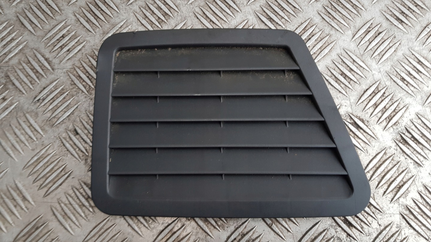MERCEDES W220 grid air conditioning devices rear part right A2208310236